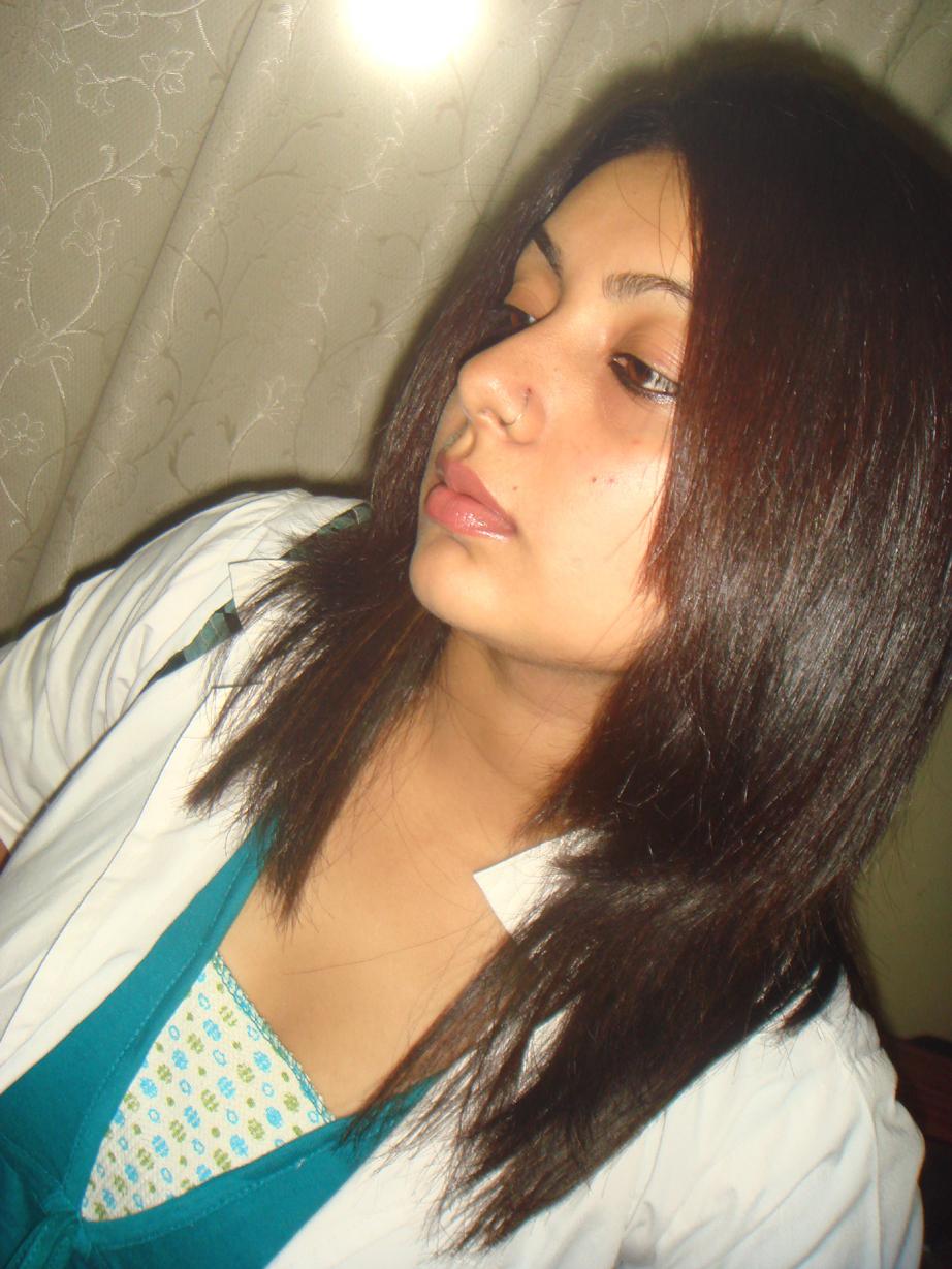 Download this Hot And Sexy Pakistani... picture